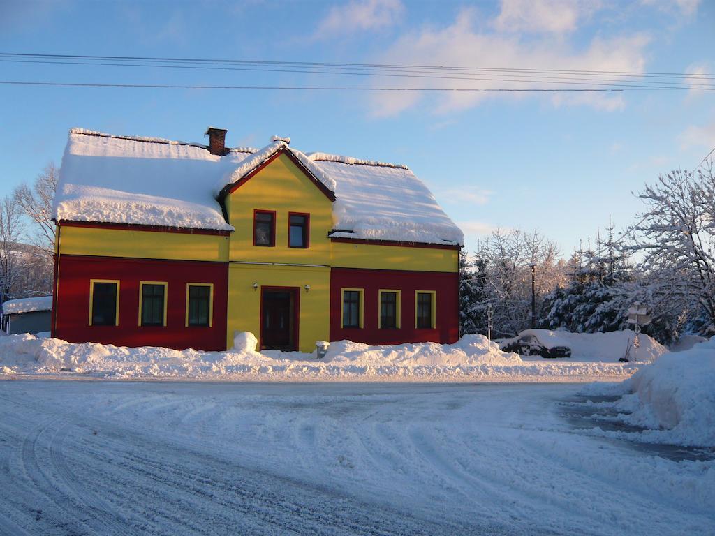 Apartmány Liška Mladé Buky Exterior foto